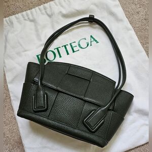 BOTTEGA VENETA Intrecciato Small Arco Tote Bag Leather Dark Green